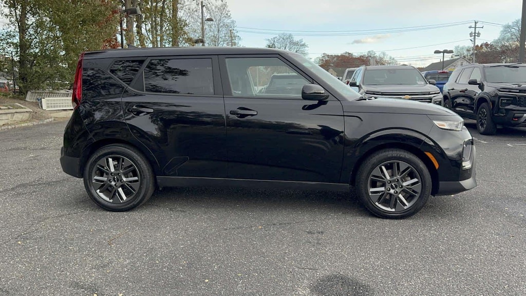 Used 2022 Kia Soul EX Hatchback