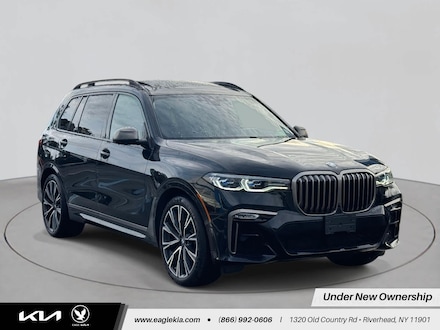 2022 BMW X7 M50i SUV