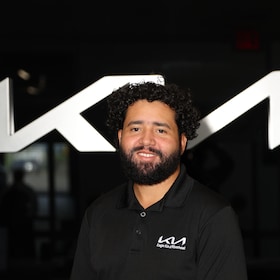 Staff member Christopher Kreamer from ID_46ab34bab600