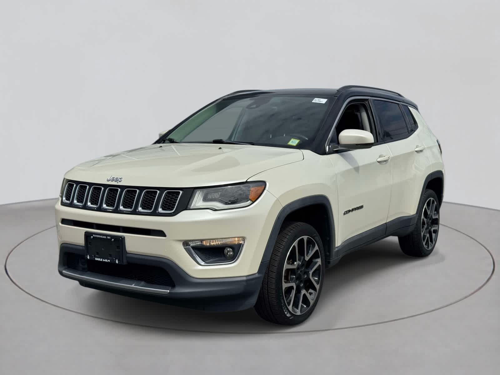 Used 2018 Jeep Compass Limited with VIN 3C4NJDCB6JT179639 for sale in Riverhead, NY