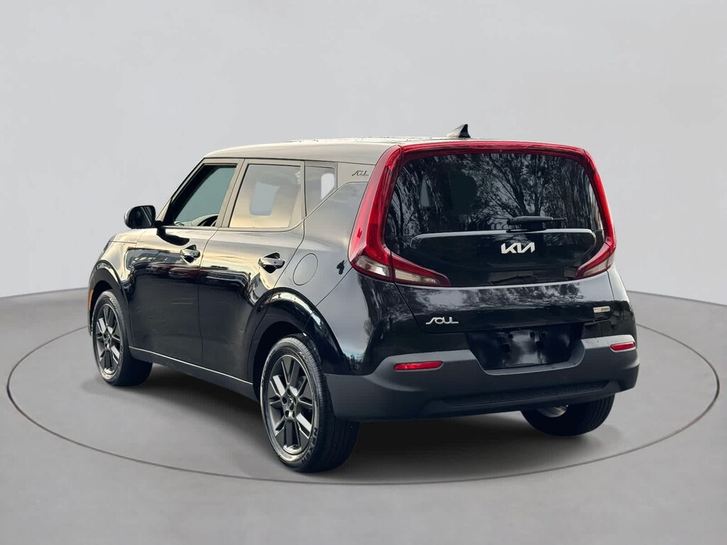Certified 2022 Kia Soul EX Hatchback