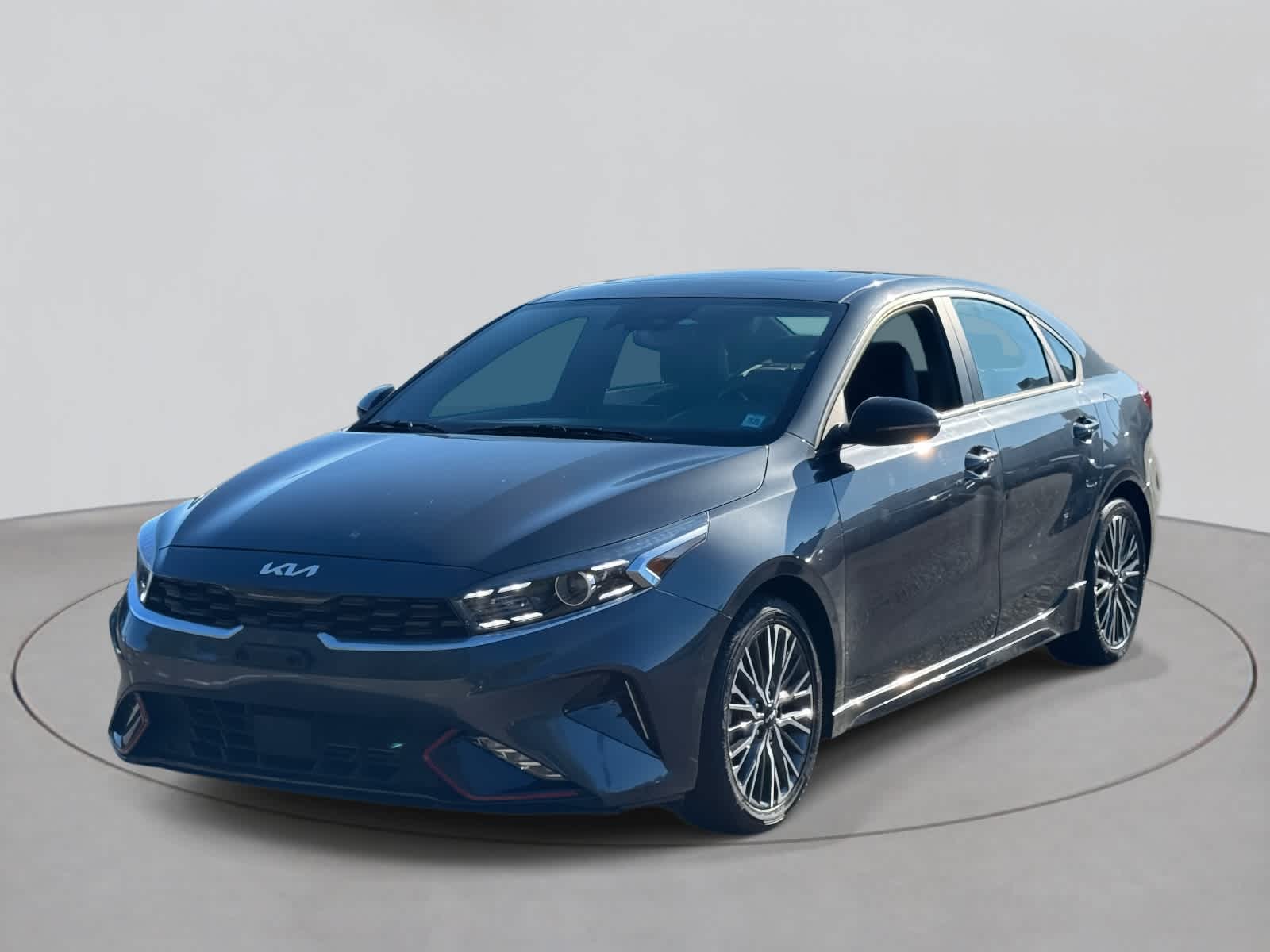 2023 Kia Forte GT-Line photo 2