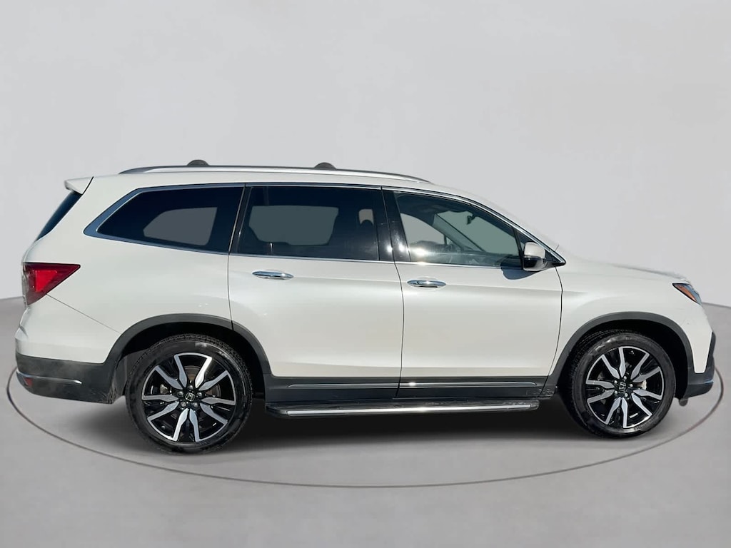Used 2022 Honda Pilot Touring 8 Passenger SUV
