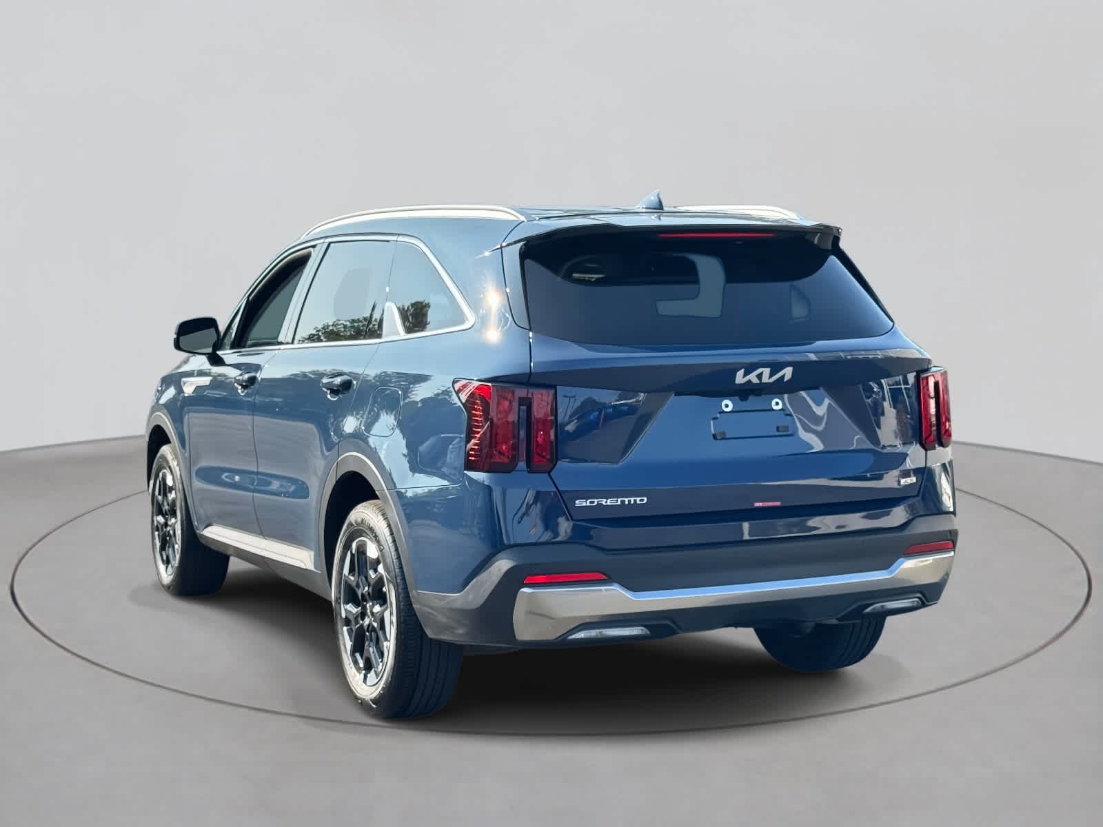 2025 Kia Sorento S photo 2