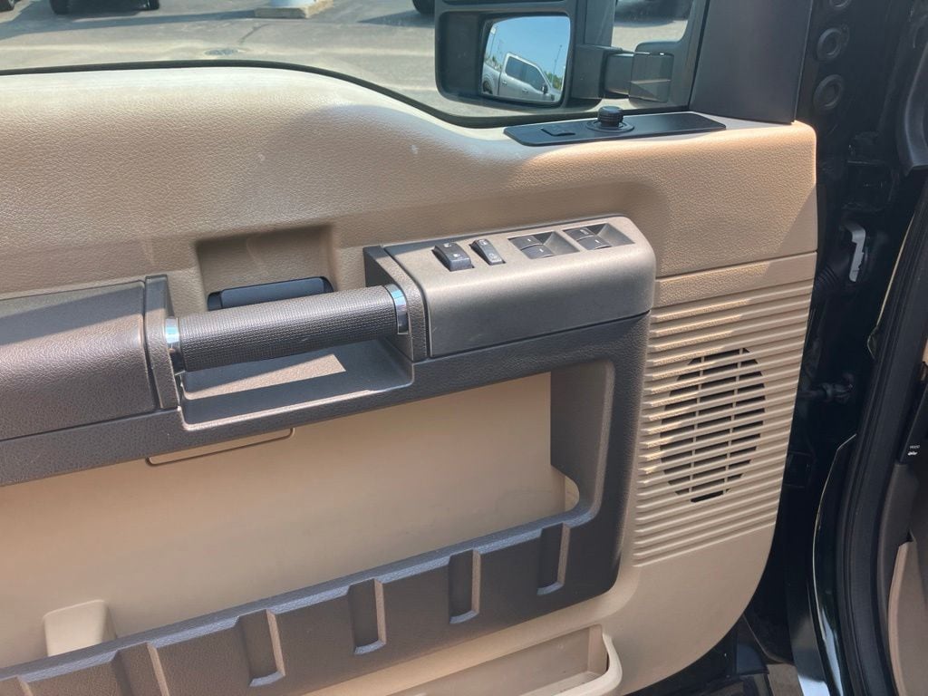 2012 Ford F-250 Super Duty Lariat - Photo 10