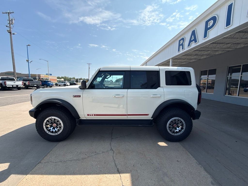 New 2026 Ford Bronco Outer Banks SUV