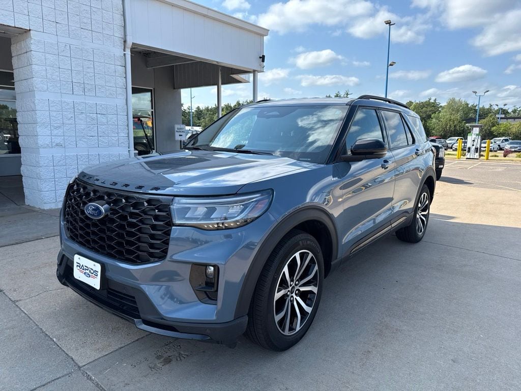 Used 2025 Ford Explorer ST-Line SUV