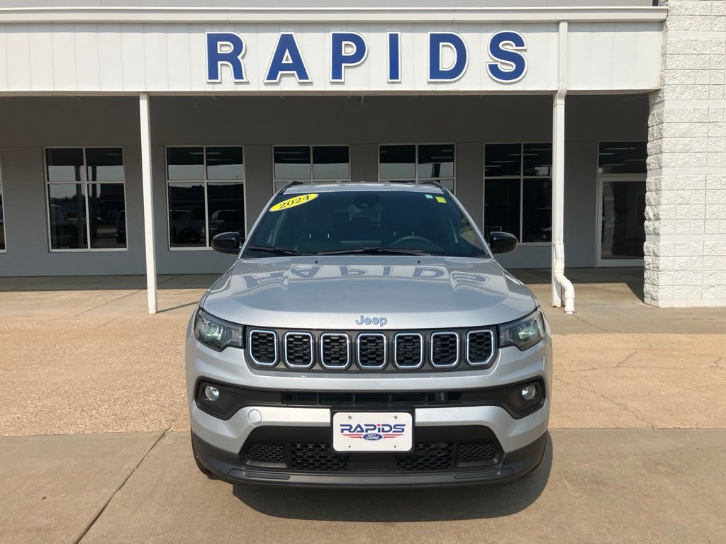Used 2024 Jeep Compass Latitude with VIN 3C4NJDBN2RT118120 for sale in Wisconsin Rapids, WI