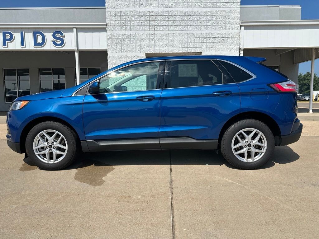 Used 2024 Ford Edge SEL SUV