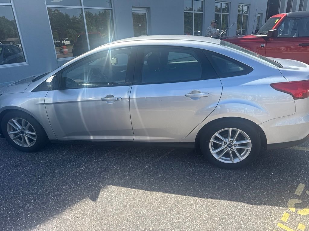 Used 2017 Ford Focus SE Sedan