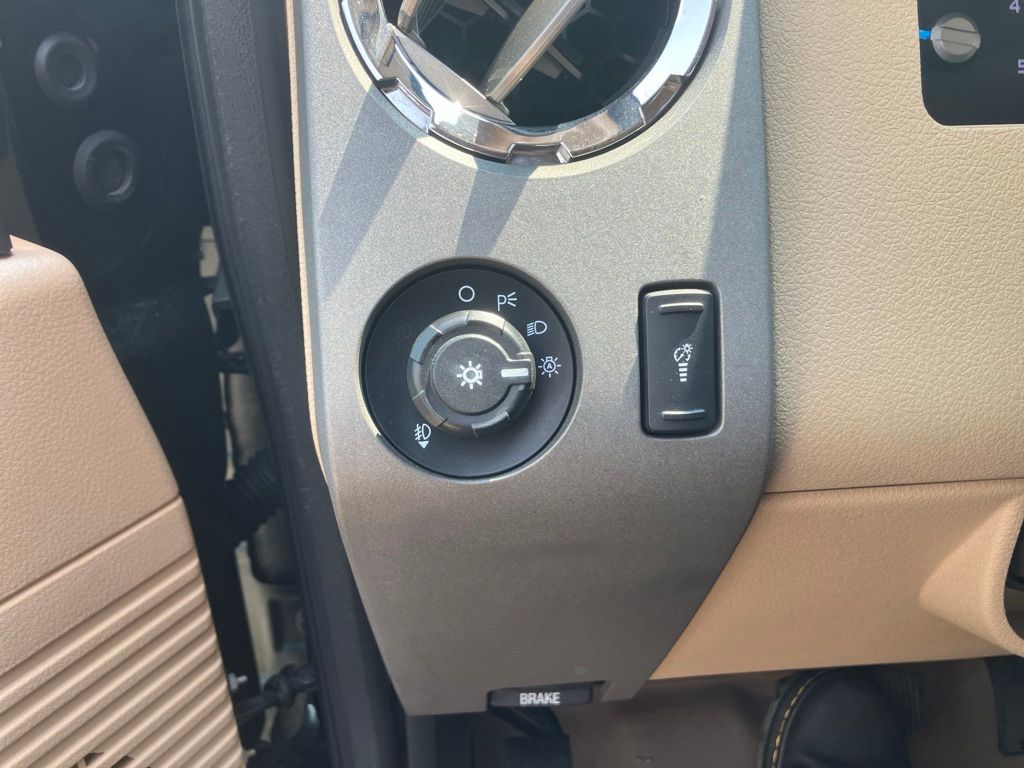 2012 Ford F-250 Super Duty Lariat - Photo 21