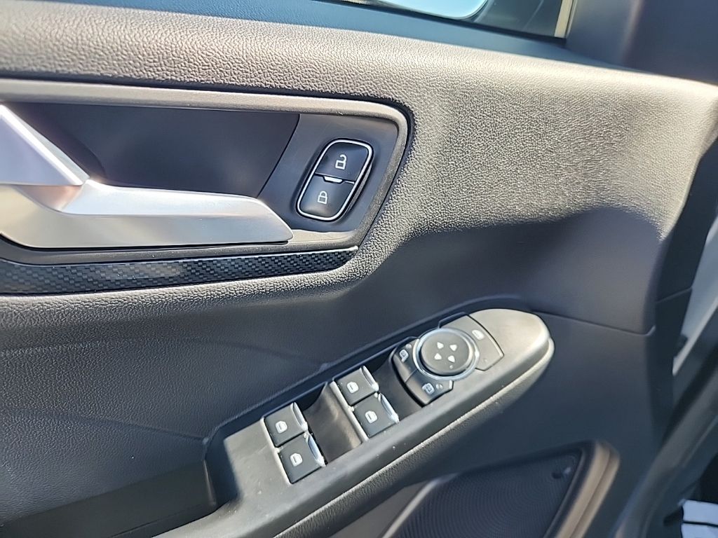 2024 Ford Escape ST-Line - Photo 13