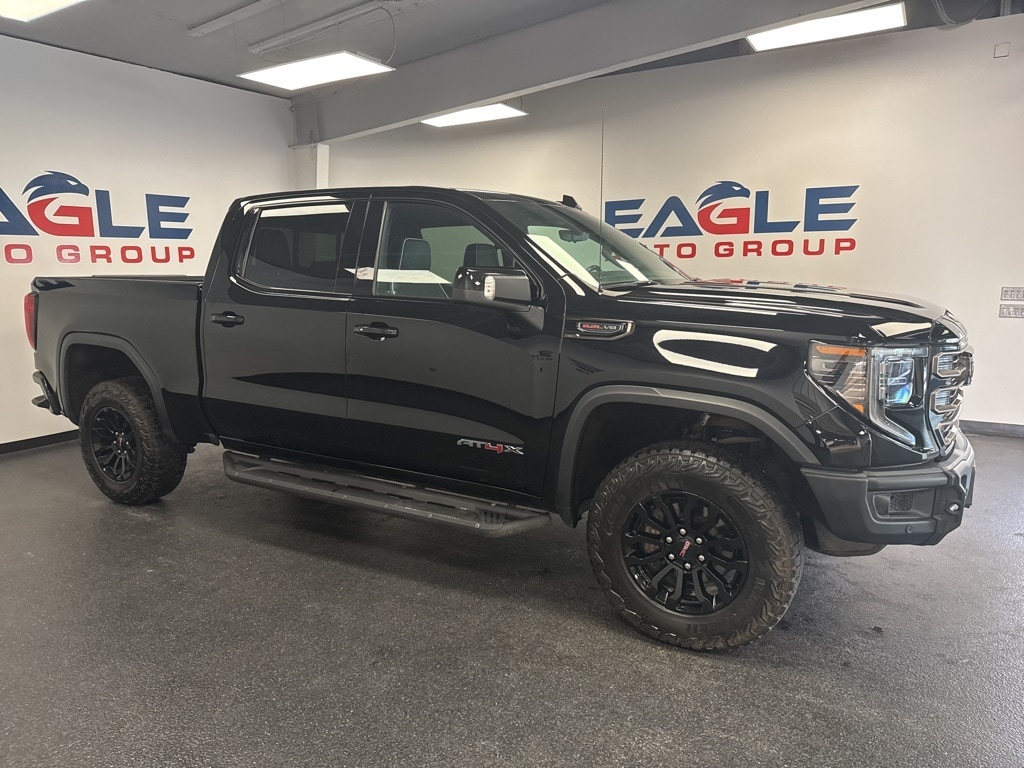 2023 GMC Sierra 1500 AT4X's photo