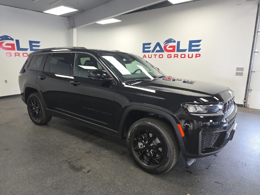 New 2026 Jeep Grand Cherokee L LAREDO ALTITUDE 4X4 Sport Utility