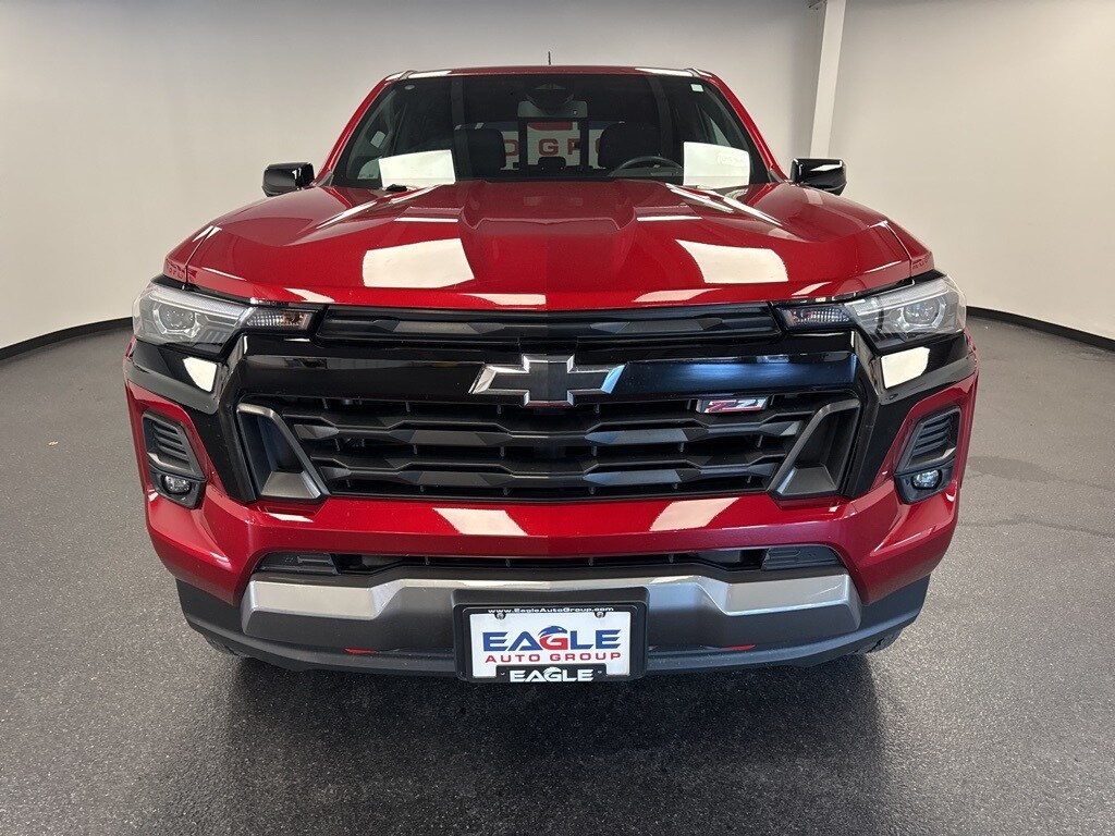 2023 Chevrolet Colorado Z71 photo 3