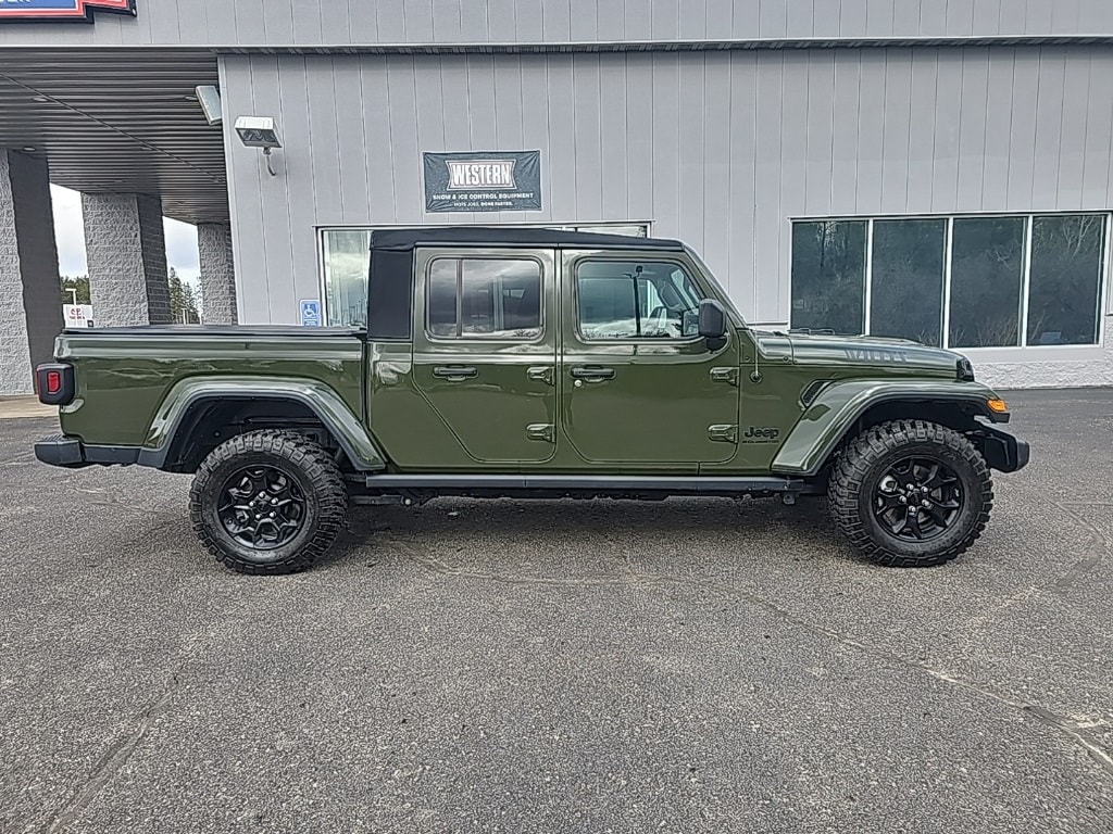 Used 2023 Jeep Gladiator WILLYS with VIN 1C6HJTAG1PL558789 for sale in Eagle River, WI