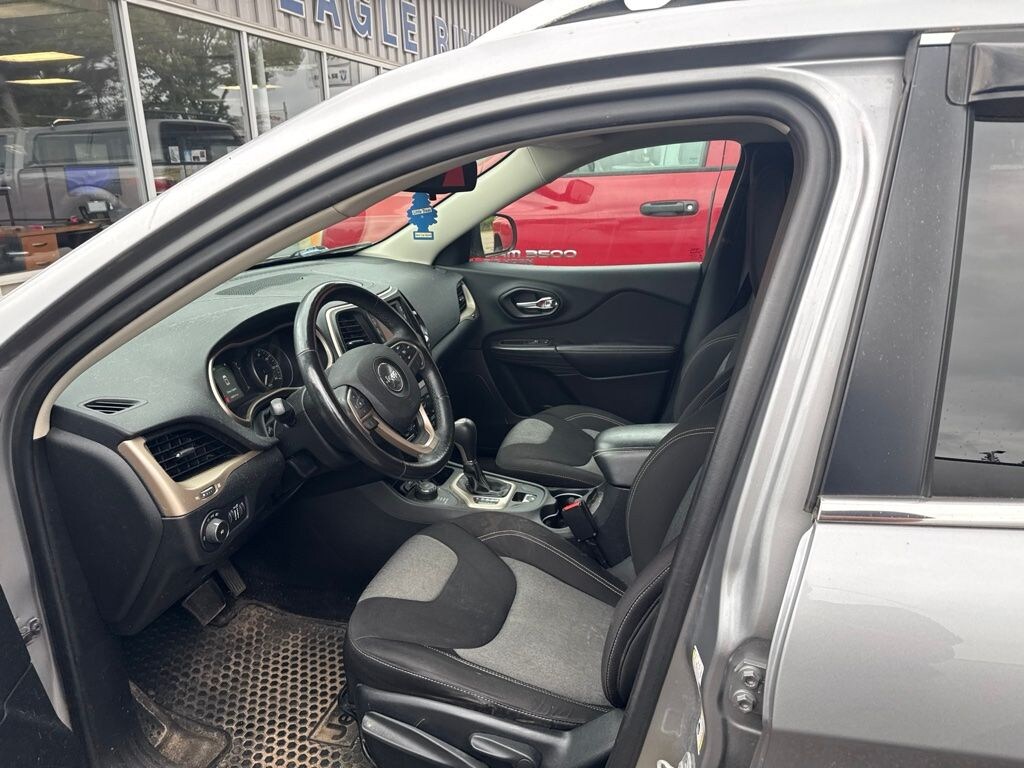 Used 2014 Jeep Cherokee Latitude SUV