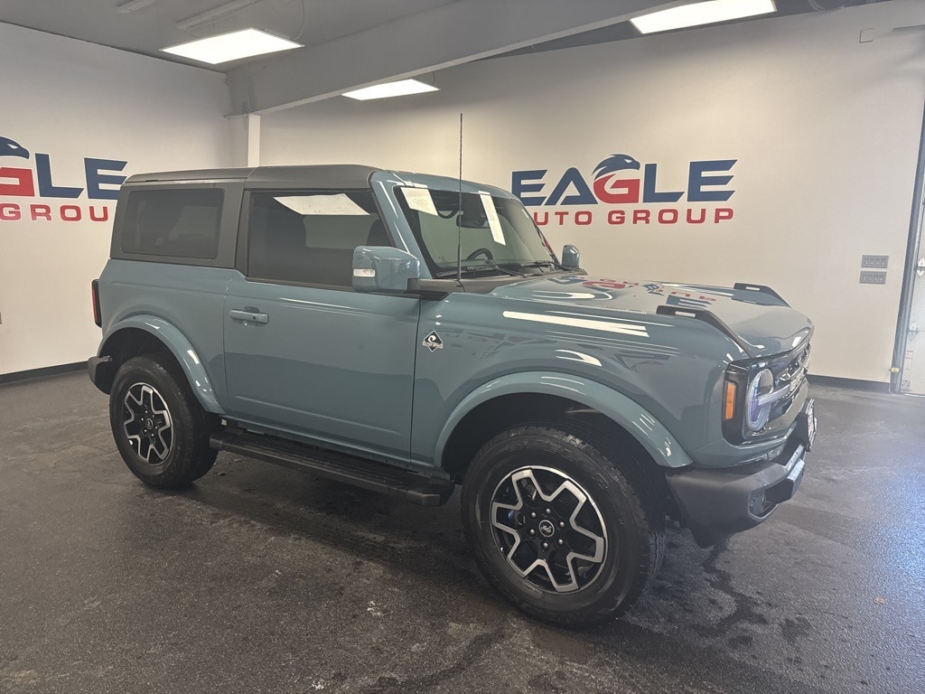 2021 Ford Bronco 2-Door Outer Banks's photo