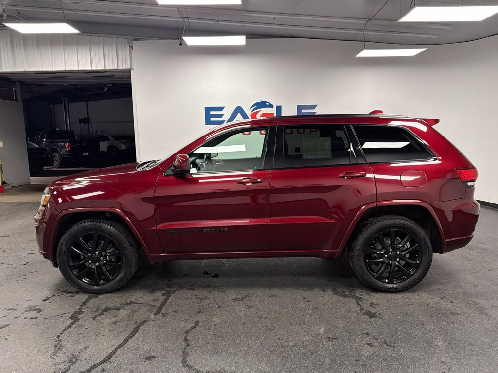 Used 2020 Jeep Grand Cherokee Altitude SUV