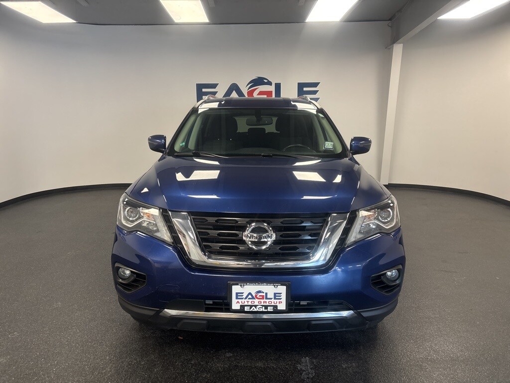 2020 Nissan Pathfinder SV photo 3