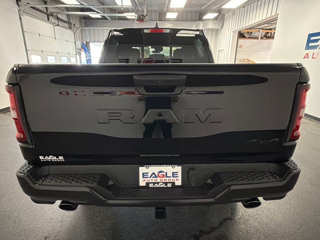 2026 RAM 1500 Warlock - Photo 7