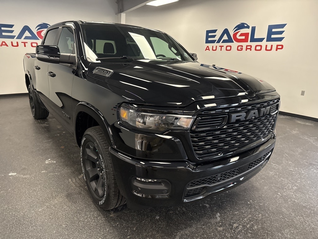 New 2026 Ram 1500 BIG HORN CREW CAB 4X4 5'7 BOX Pickup