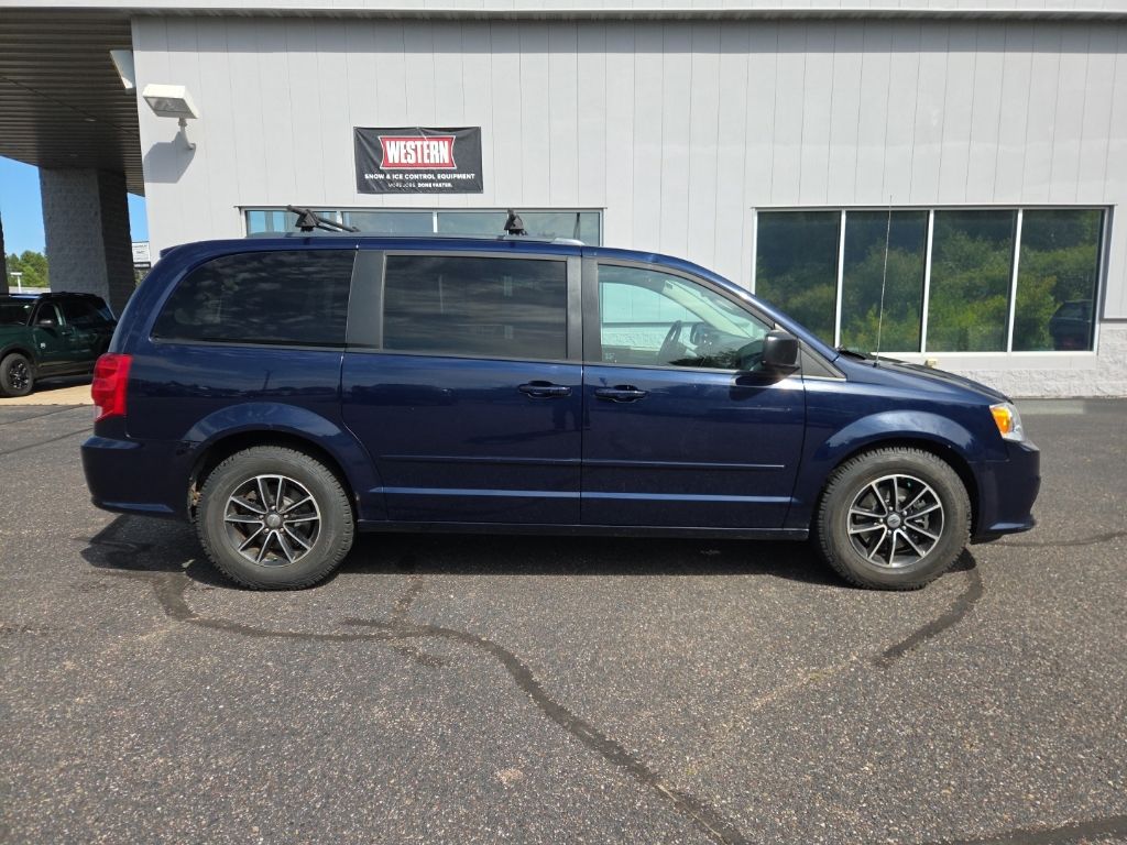 Used 2015 Dodge Grand Caravan SE with VIN 2C4RDGBG0FR650007 for sale in Eagle River, WI