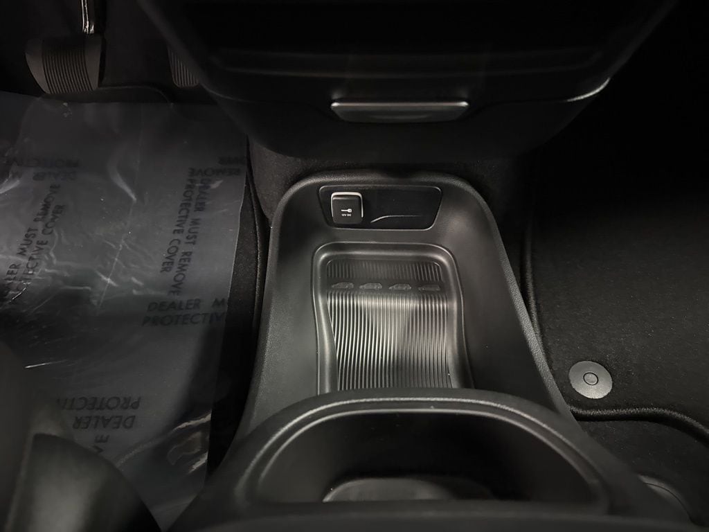 2026 Chrysler Pacifica Select - Photo 23