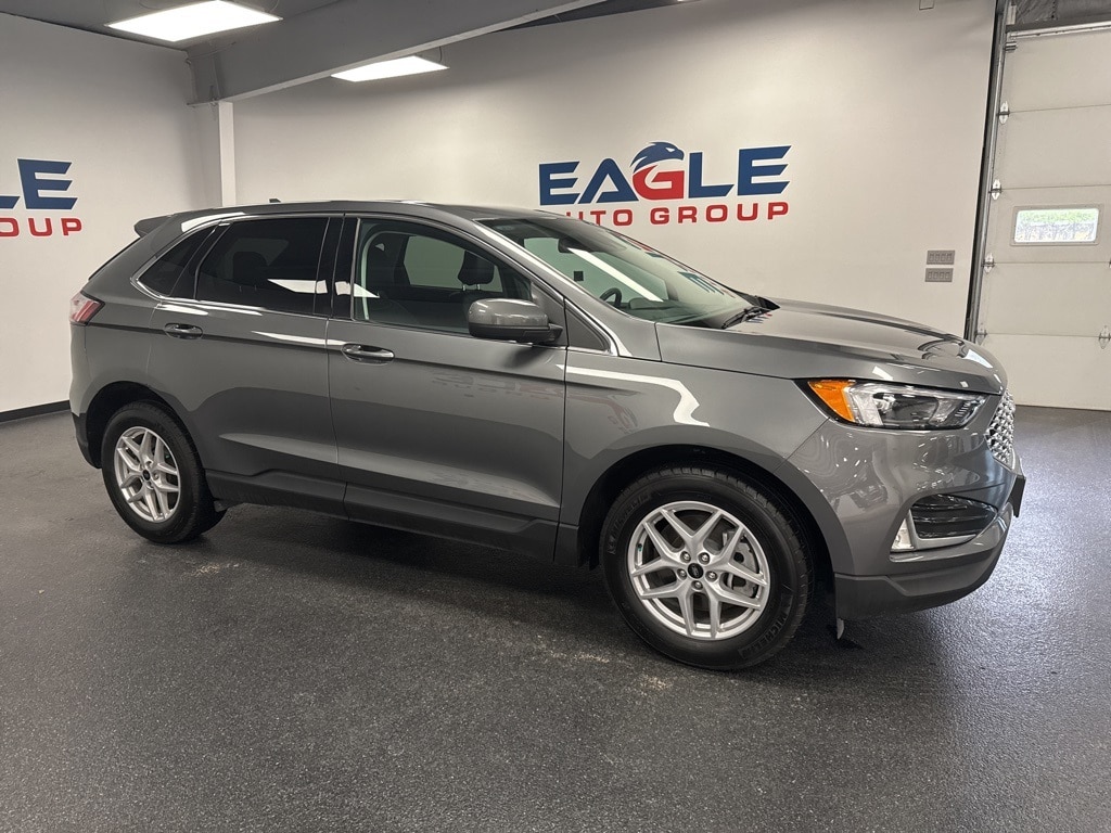 2023 Ford Edge SEL's photo