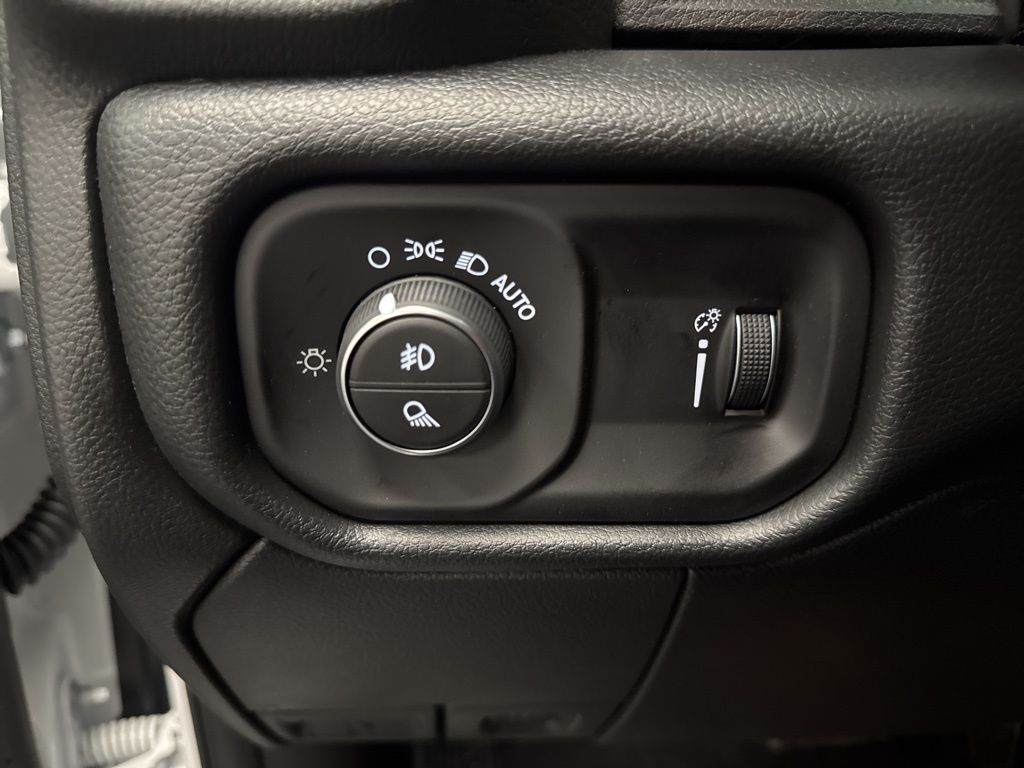 2026 RAM 3500 Tradesman - Photo 21
