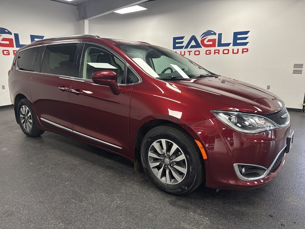 Used 2020 Chrysler Pacifica Touring L Plus Minivan/Van