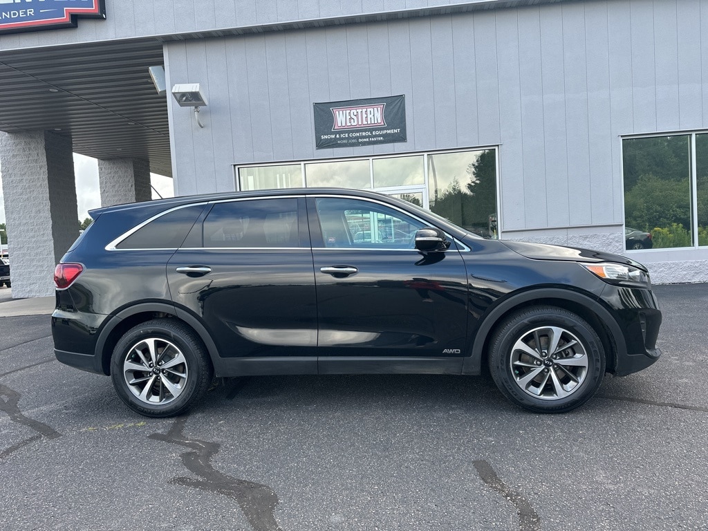 Used 2020 Kia Sorento LX with VIN 5XYPGDA57LG677508 for sale in Eagle River, WI