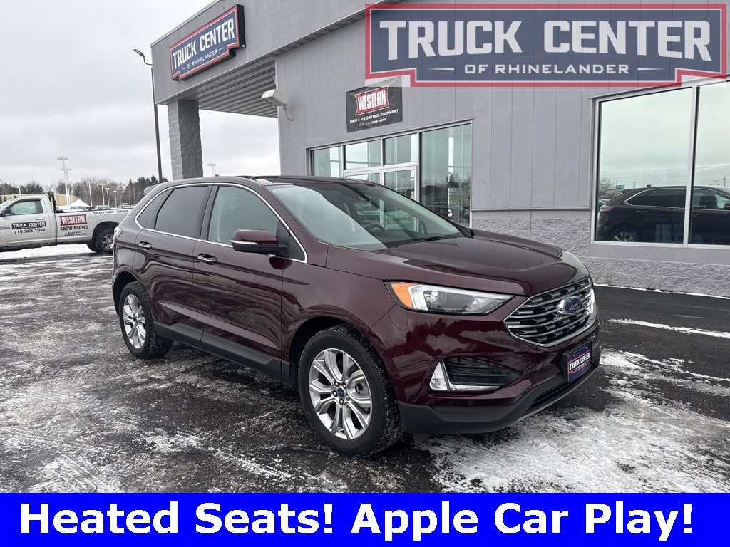2022 Ford Edge Titanium's photo