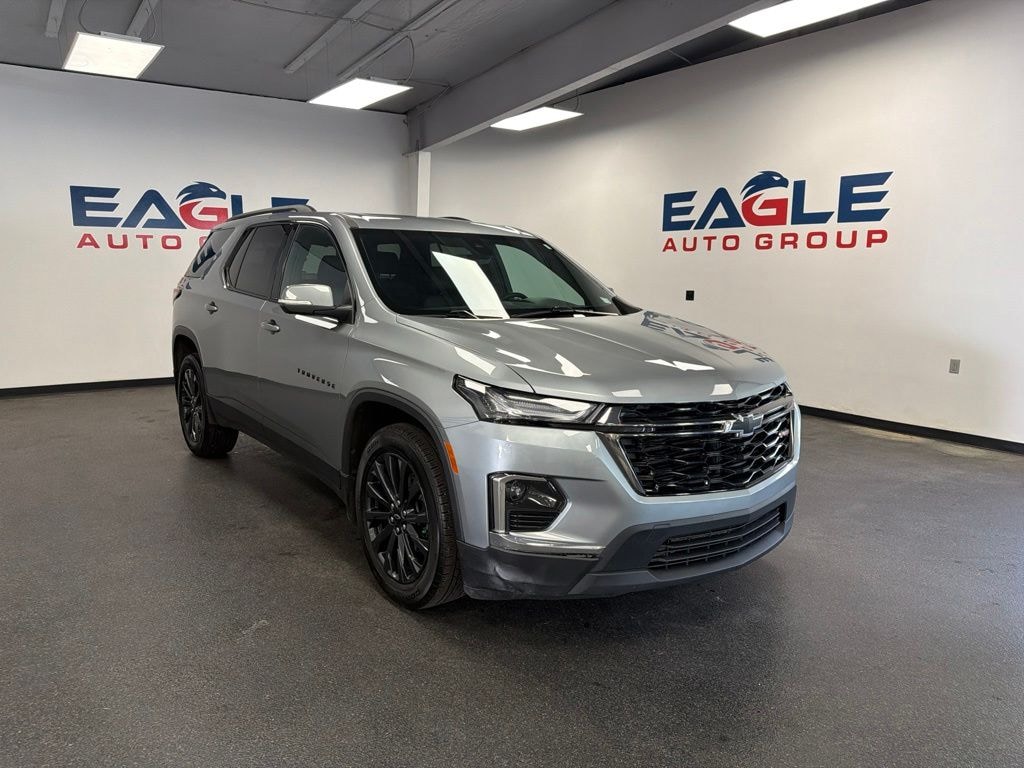 Used 2023 Chevrolet Traverse RS SUV