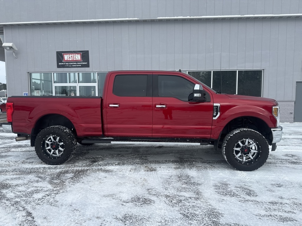 Used 2019 Ford F-250SD Lariat Truck