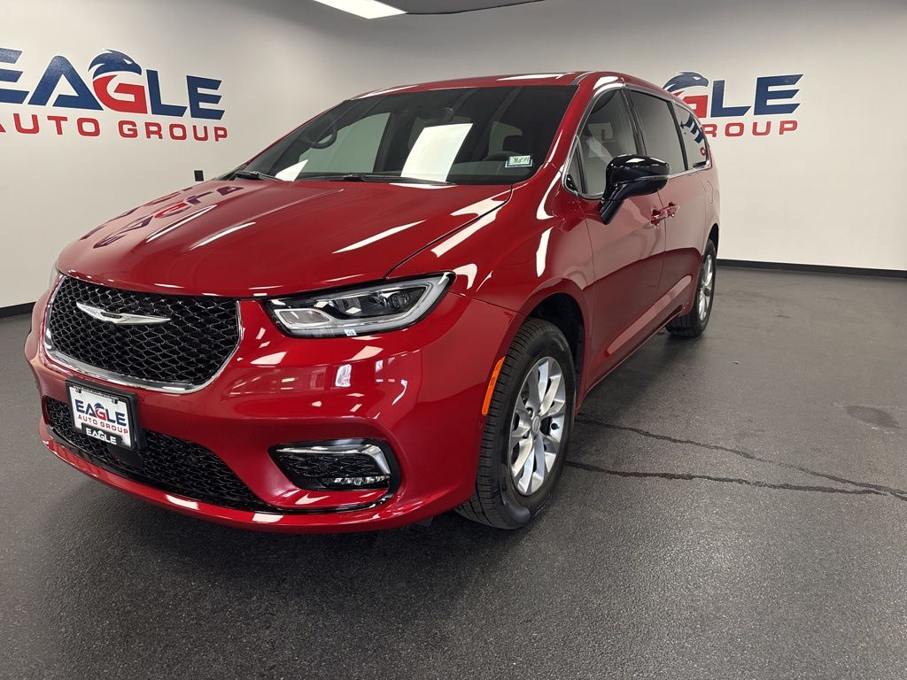 2026 Chrysler Pacifica Select - Photo 6