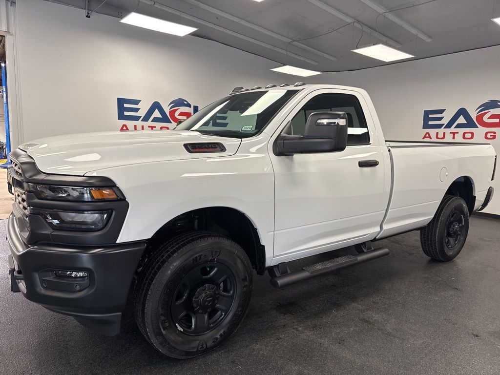 2026 RAM 3500 Tradesman - Photo 6