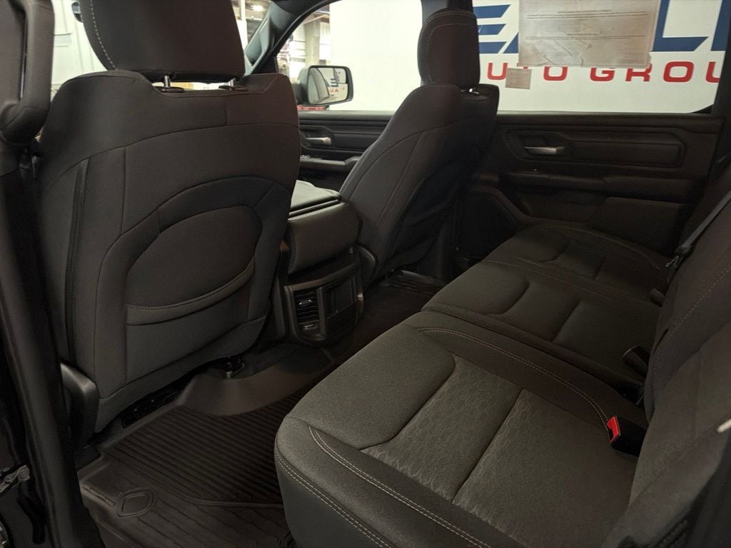 2026 RAM 1500 Warlock - Photo 34