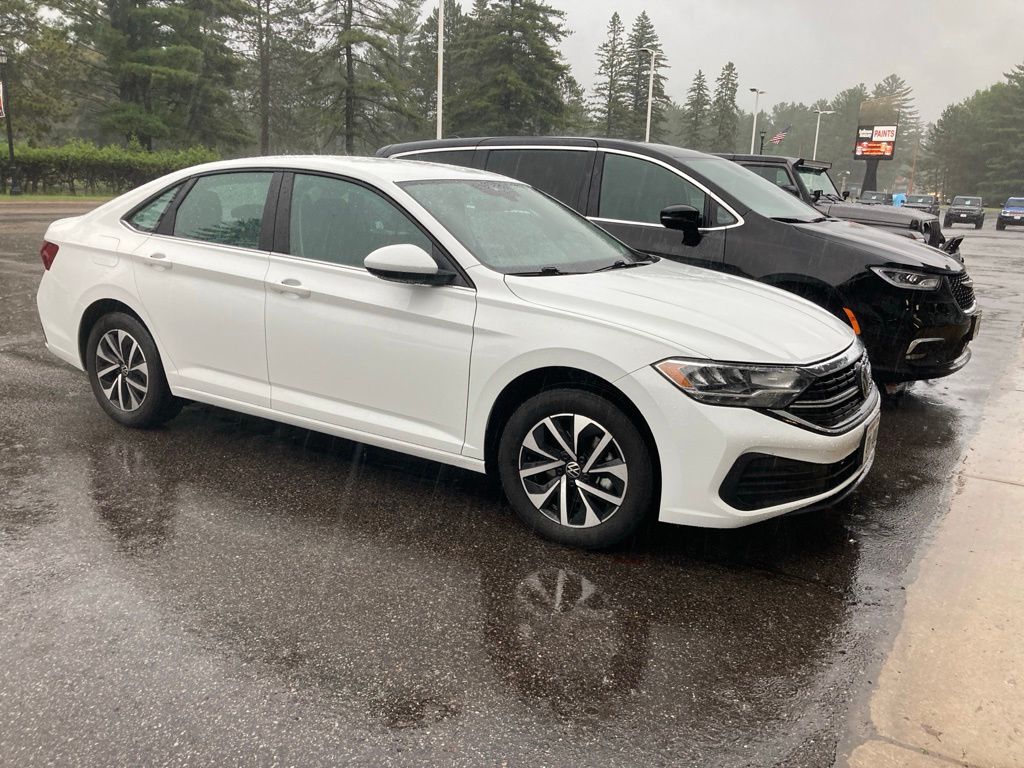 Used 2024 Volkswagen Jetta S with VIN 3VW5M7BU3RM097253 for sale in Eagle River, WI