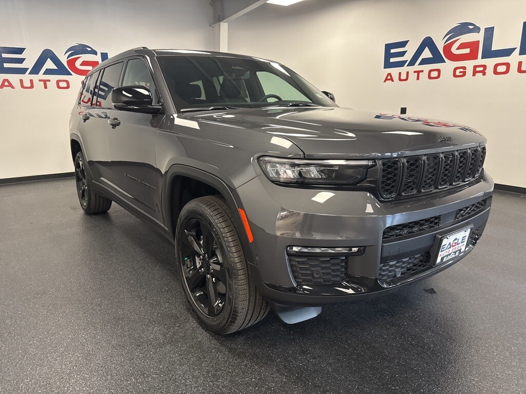 2025 Jeep Cherokee Limited photo 2