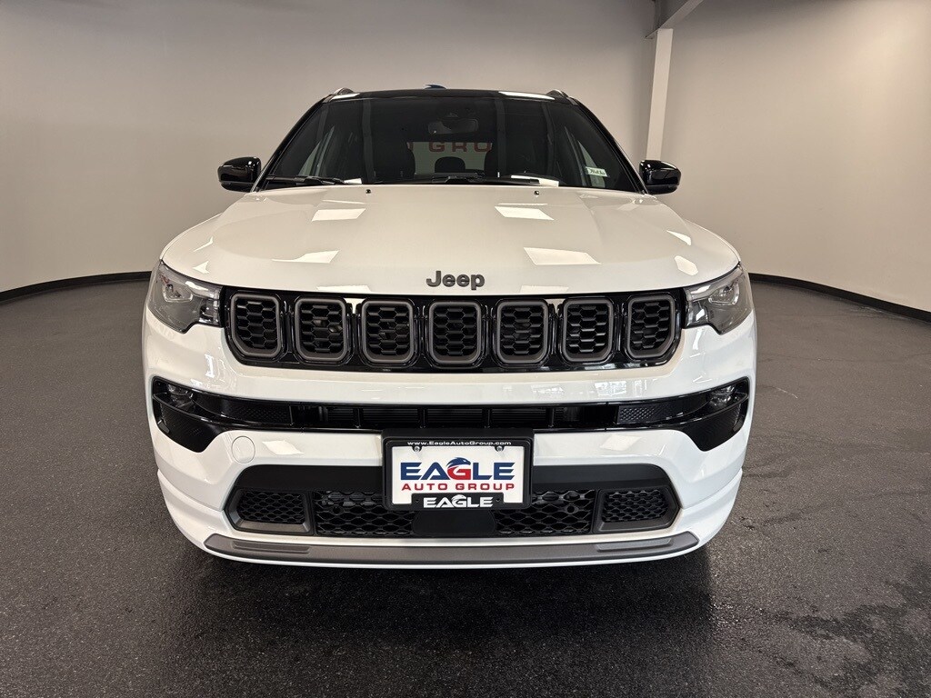 2025 Jeep Compass Limited photo 2