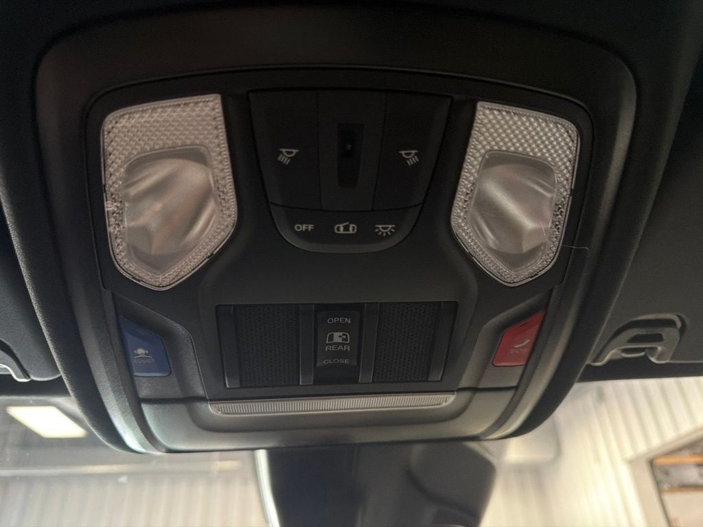 2026 RAM 1500 Warlock - Photo 32