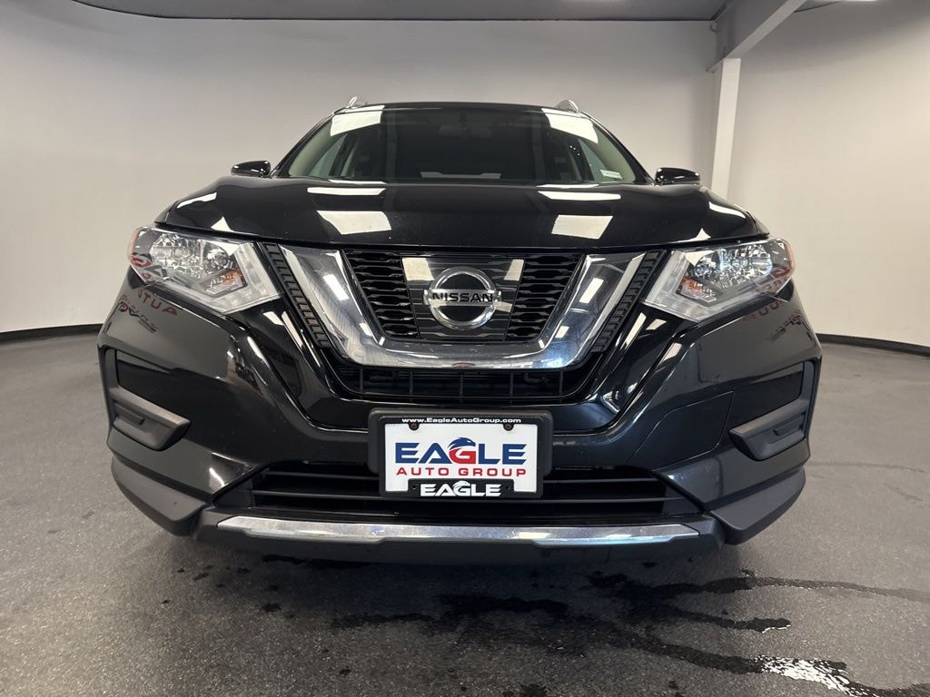Used 2017 Nissan Rogue SV SUV