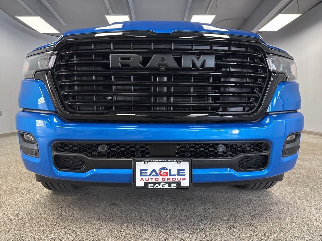 2025 Ram 1500 Laramie photo 4