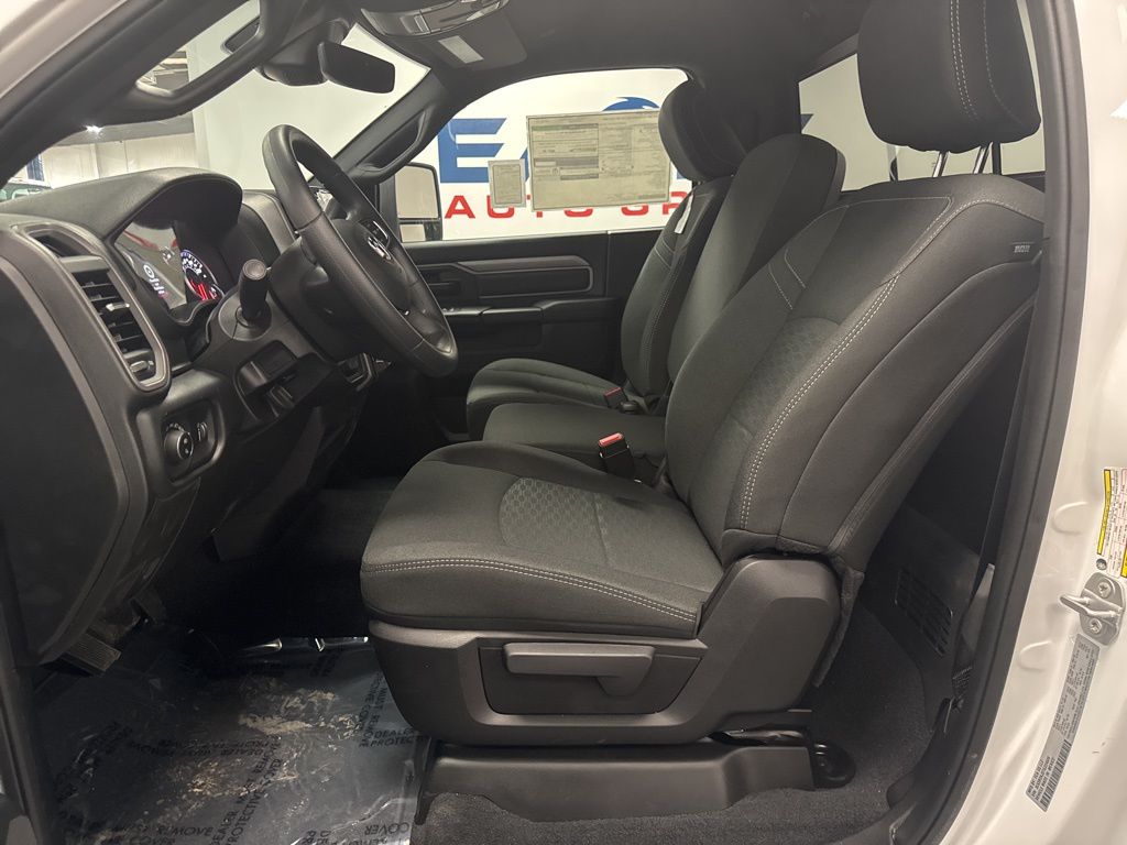 2026 RAM 3500 Tradesman - Photo 18