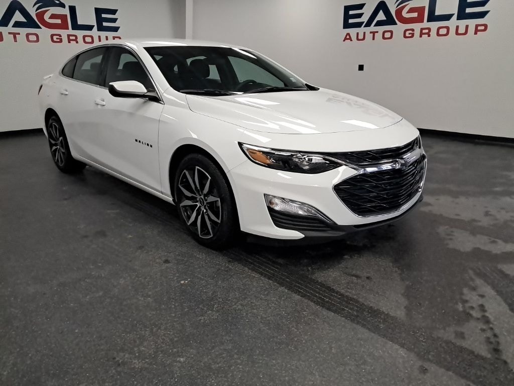 Used 2025 Chevrolet Malibu RS Sedan