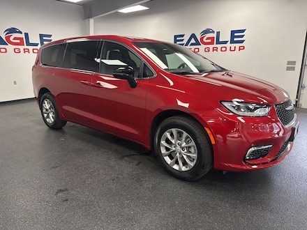 2026 Chrysler Pacifica SELECT AWD Passenger Van