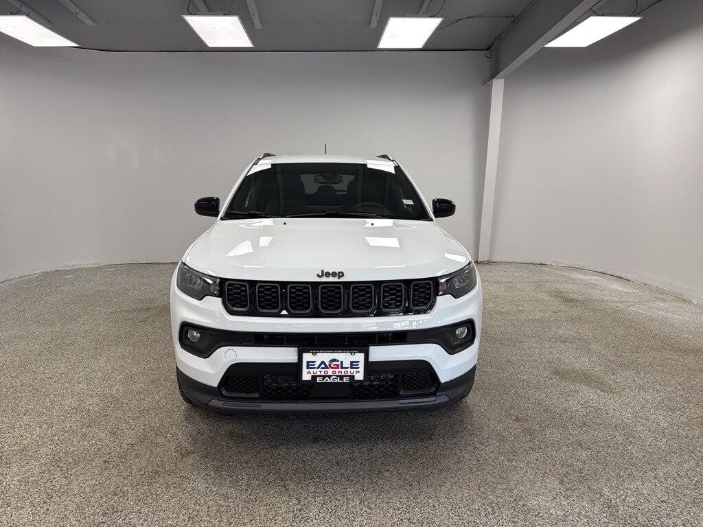 2025 Jeep Compass Latitude photo 3