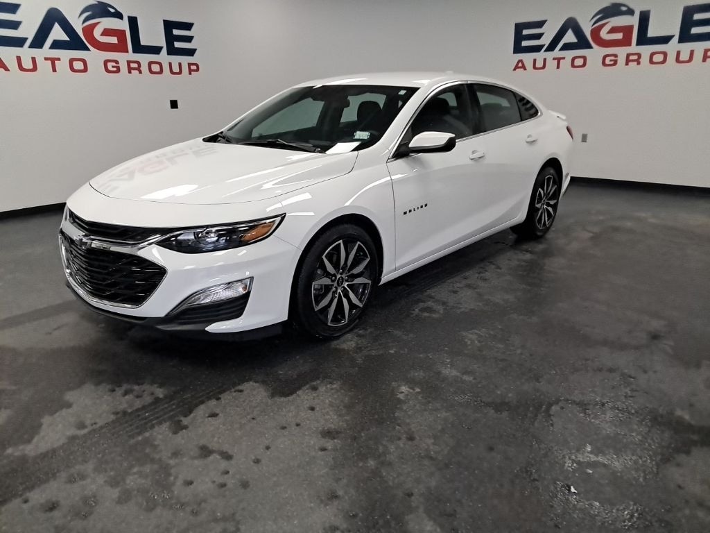 Used 2025 Chevrolet Malibu RS Sedan