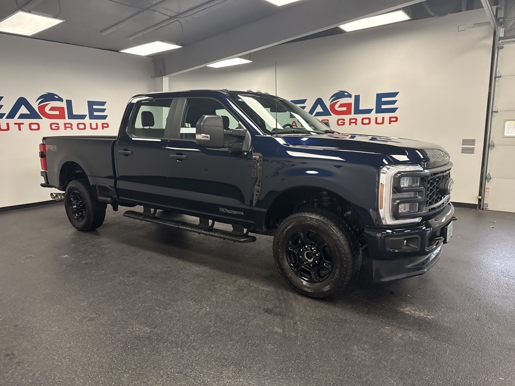 2024 Ford F-350 Super Duty XL's photo
